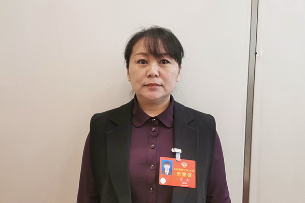 开云网站 Kaiyun龙江振兴·两会说 省政协委员张巍：加快寒地龙药产业发展(图1)