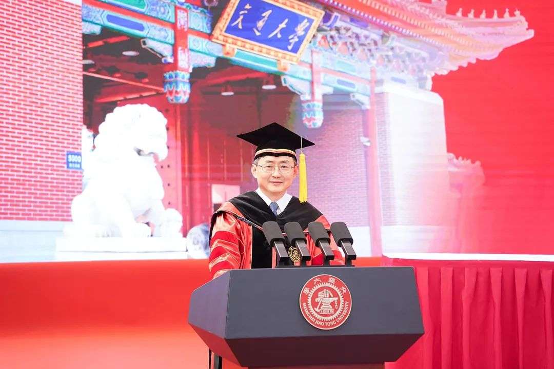 Kaiyun网址 开云上海交大校长丁奎岭寄语毕业生：迎接挑战 乘势而上(图1)