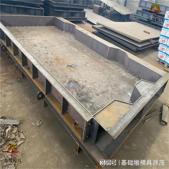 装配式路面板模具 源茂装配式桥kaiyun体育官方网站路面钢模具(图1) 装配式路面板模具 源茂装配式桥kaiyun体育官方网站路面钢模具(图1)